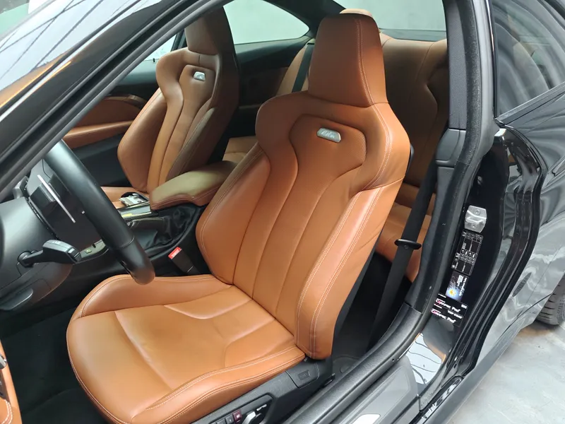 BMW M4 foto 18