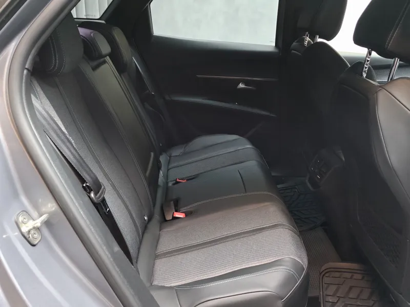 Peugeot 3008 foto 18