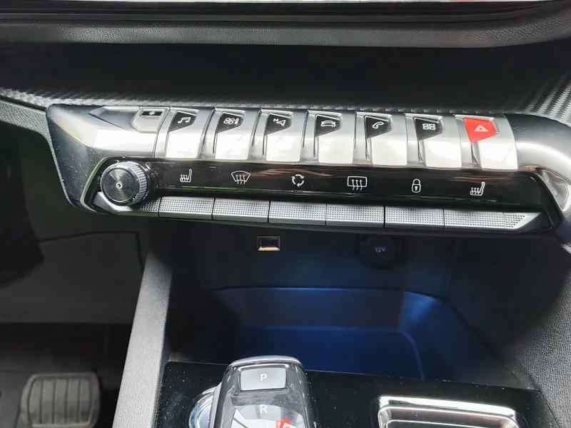 Peugeot 3008 foto 14