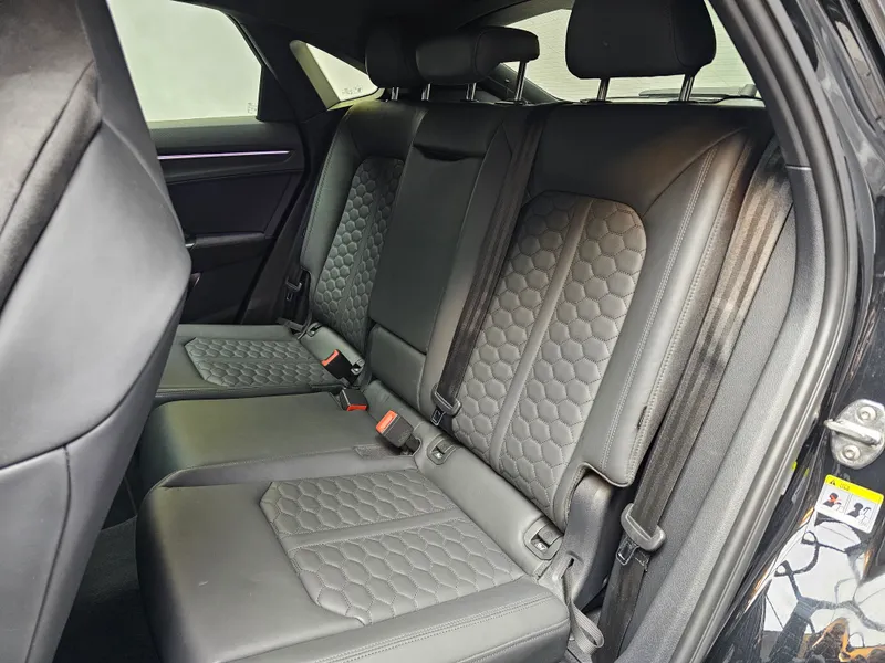 Audi RS Q3 Sportback foto 21