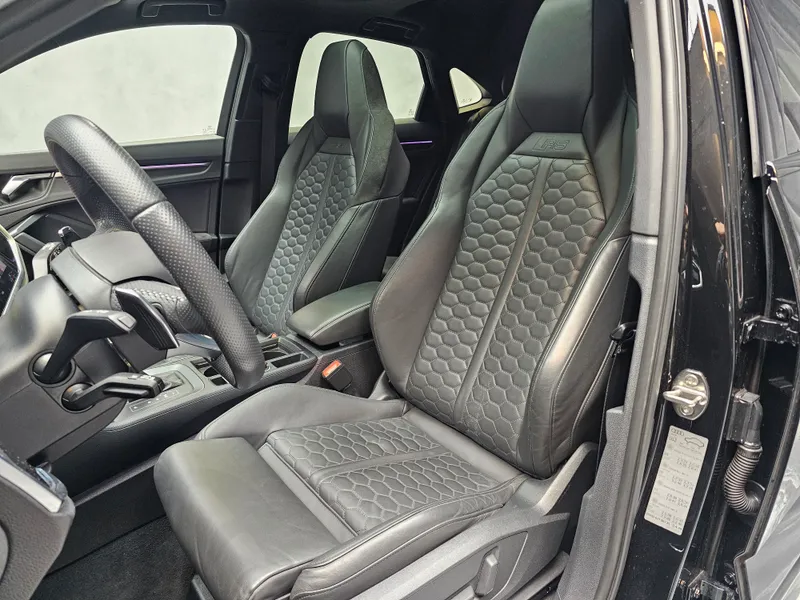 Audi RS Q3 Sportback foto 18