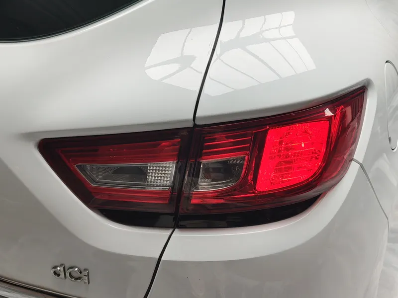 Renault Clio foto 21