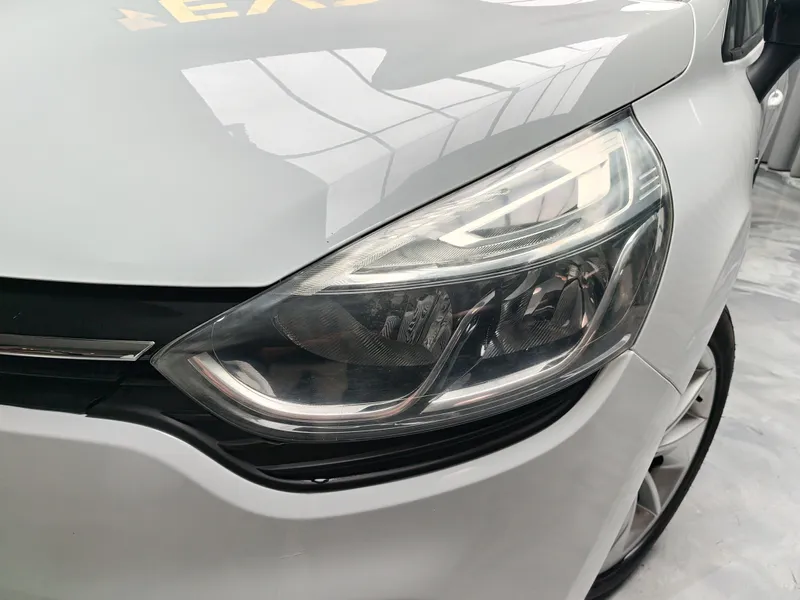 Renault Clio foto 19