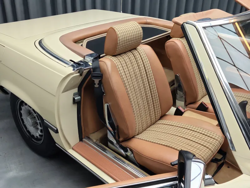 Mercedes Benz SL 280 foto 17