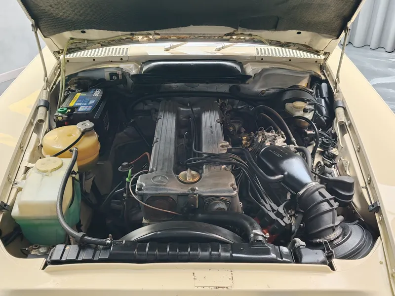 Mercedes Benz SL 280 foto 27