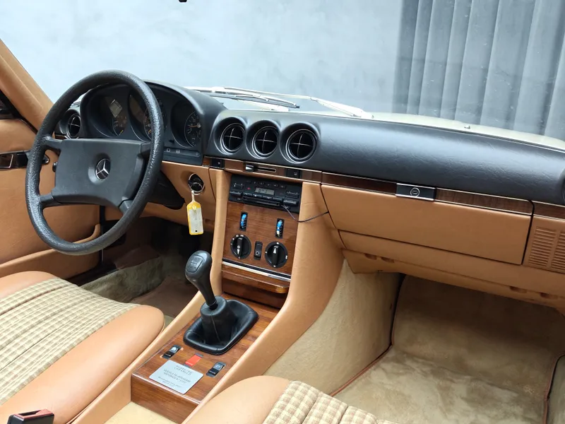 Mercedes Benz SL 280 foto 11