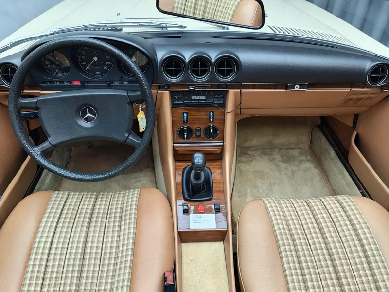 Mercedes Benz SL 280 foto 10