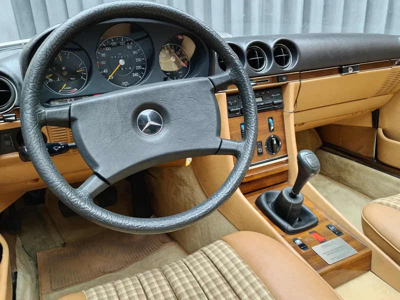 Mercedes Benz SL 280 foto 9