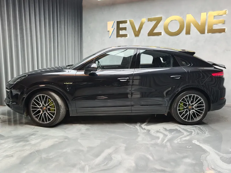 Porsche Cayenne Coupé foto 4