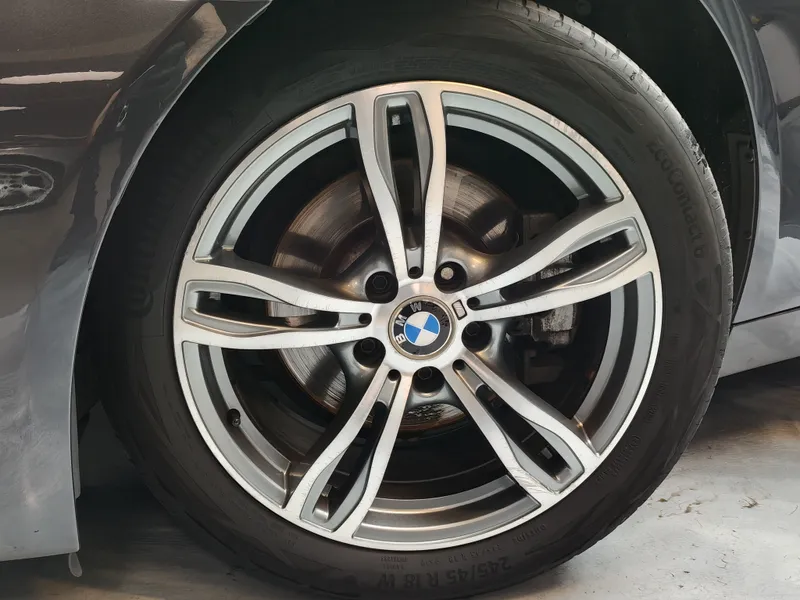 BMW 520 foto 22