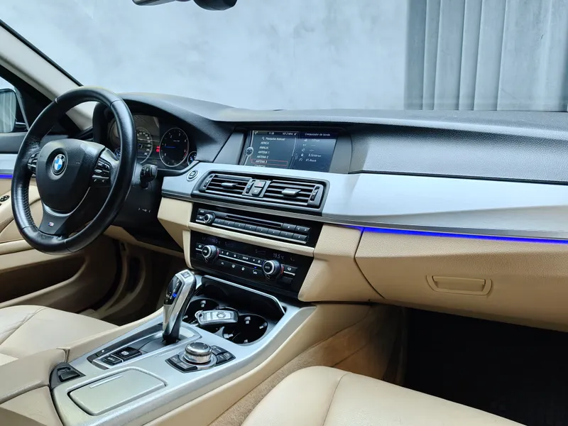 BMW 520 foto 10