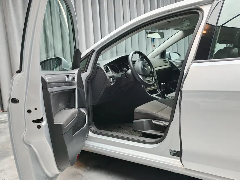 Volkswagen Golf foto 8