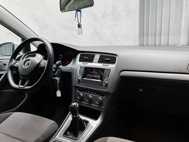 Volkswagen Golf foto 14