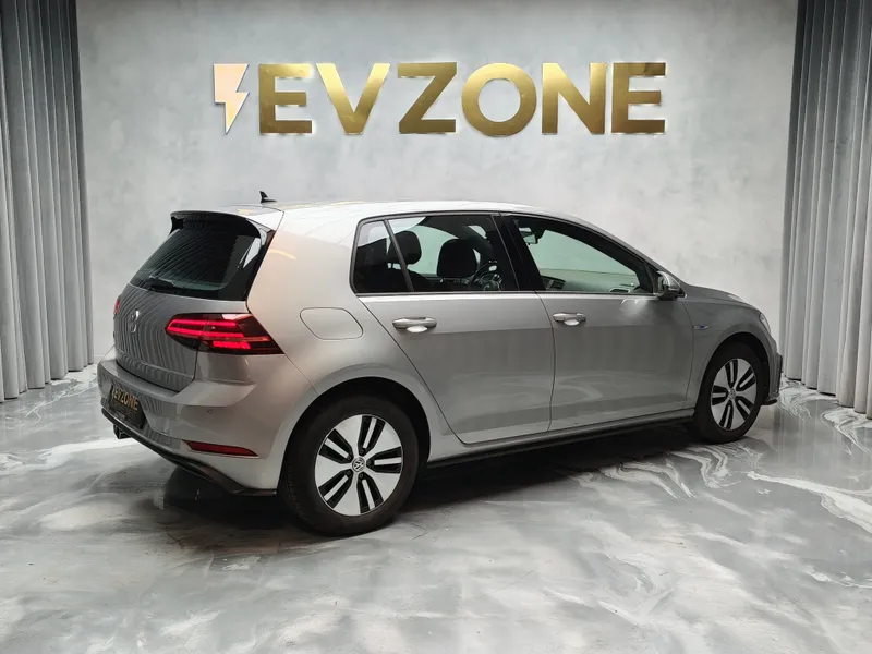 Volkswagen Golf foto 7