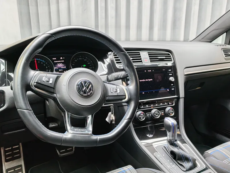 Volkswagen Golf foto 13