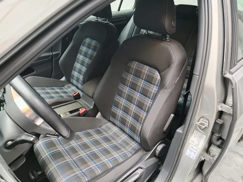 Volkswagen Golf foto 10