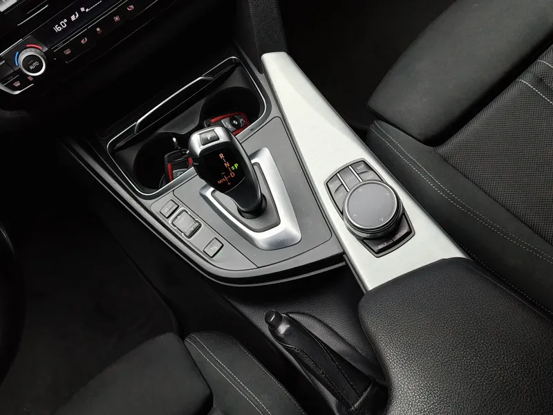BMW 418 Gran Coupé foto 18
