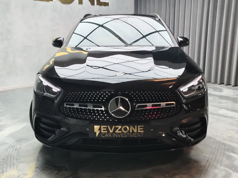 Mercedes Benz GLA 250 foto 2