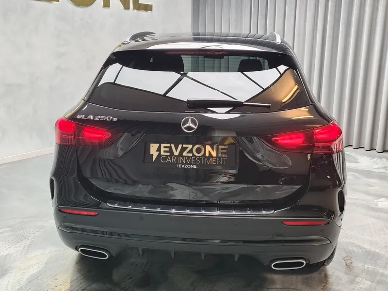 Mercedes Benz GLA 250 foto 5