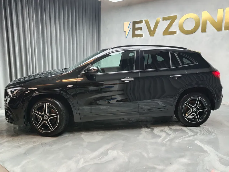 Mercedes Benz GLA 250 foto 4