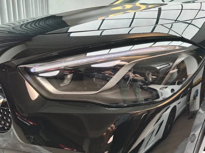 Mercedes Benz GLA 250 foto 21