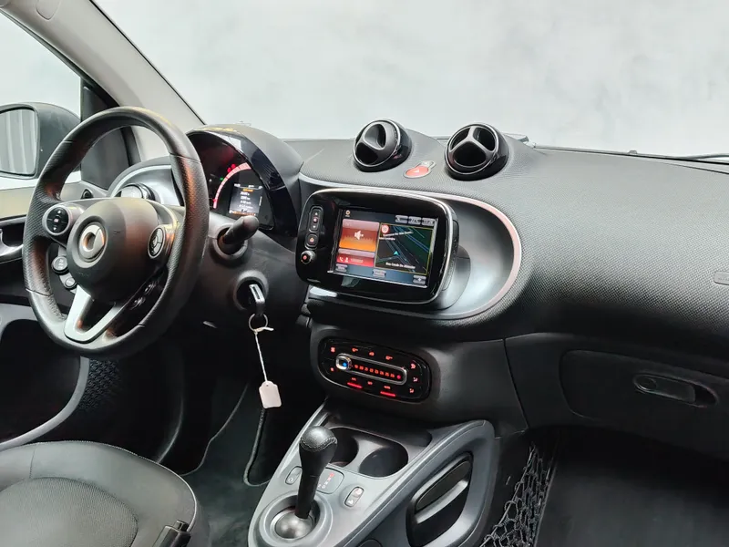 Smart ForTwo Cabrio foto 14