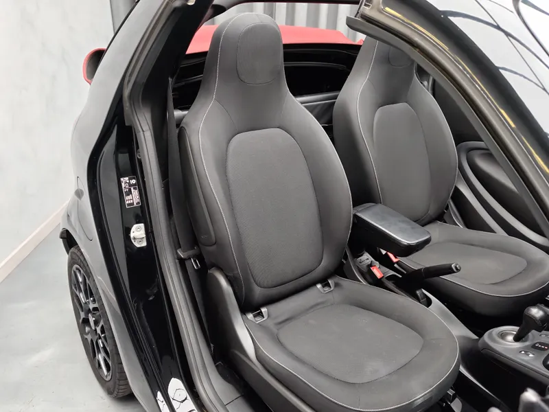 Smart ForTwo Cabrio foto 11