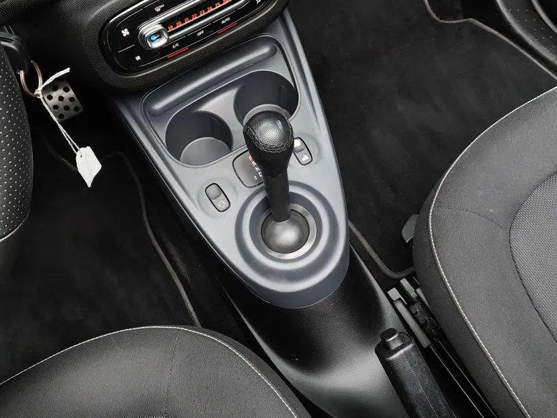 Smart ForTwo Cabrio foto 18