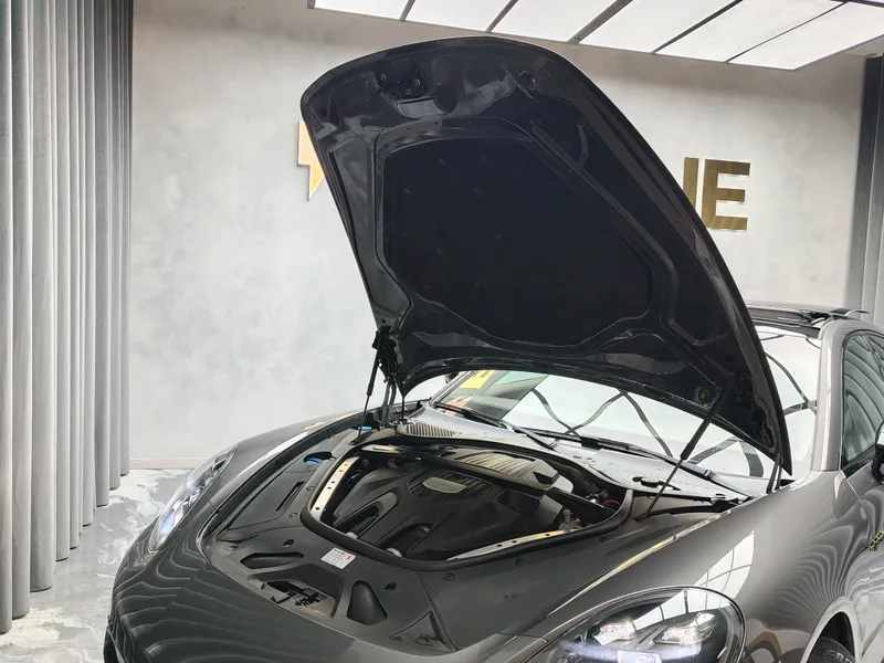 Porsche Panamera foto 34