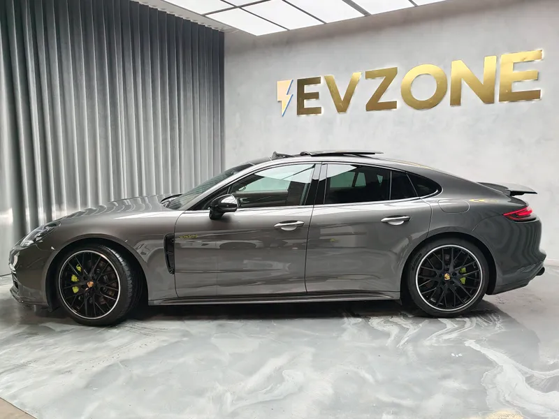 Porsche Panamera foto 4