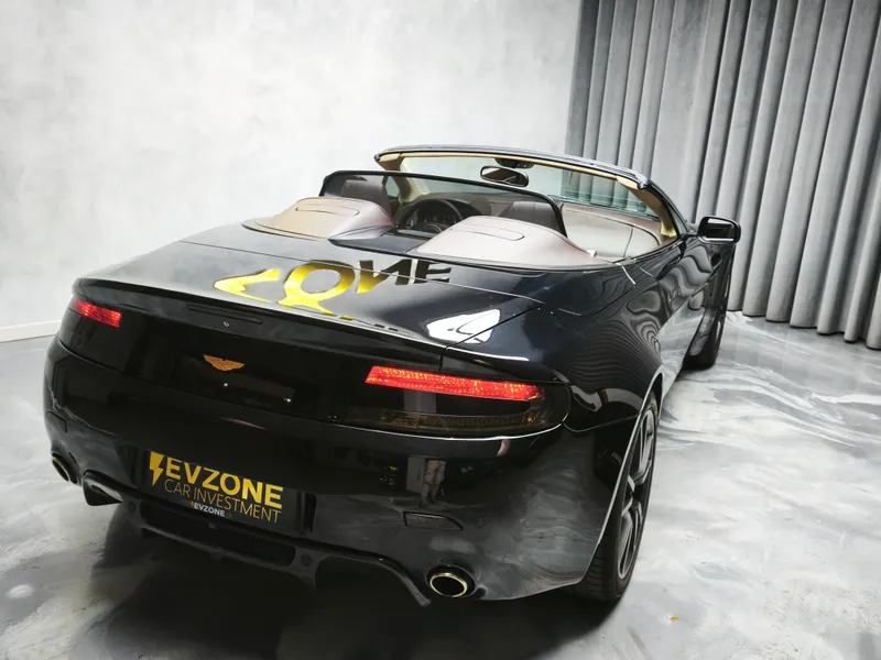 Aston Martin Vantage Roadster foto 7