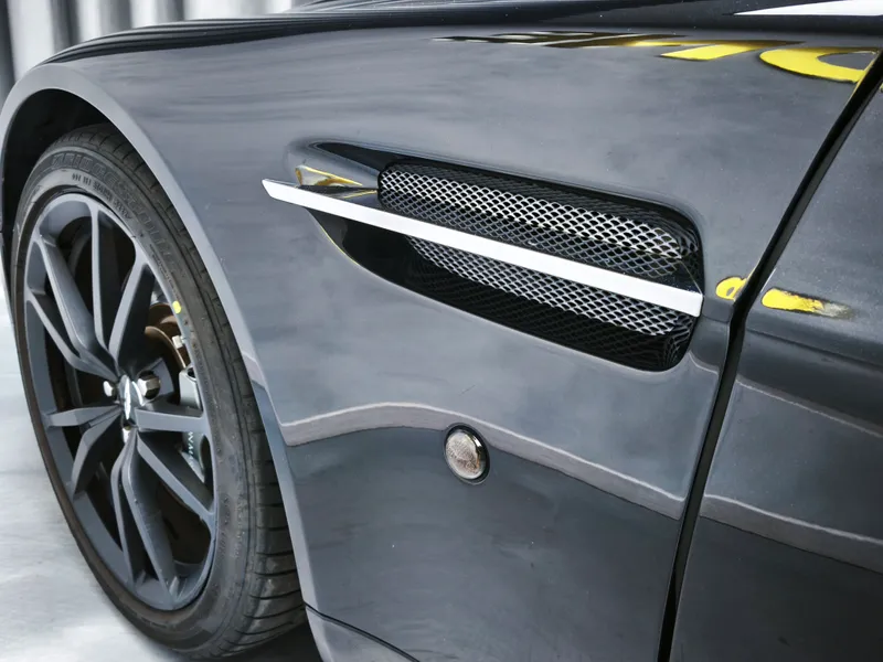 Aston Martin Vantage Roadster foto 26