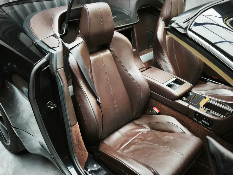 Aston Martin Vantage Roadster foto 12