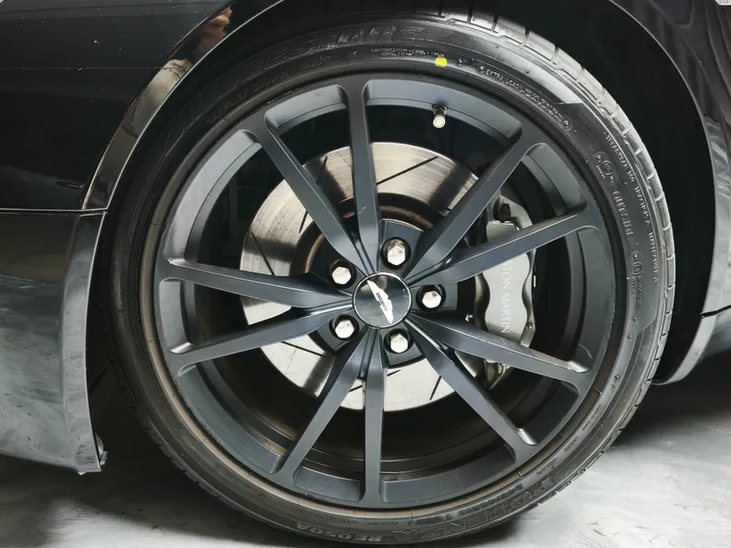 Aston Martin Vantage Roadster foto 29