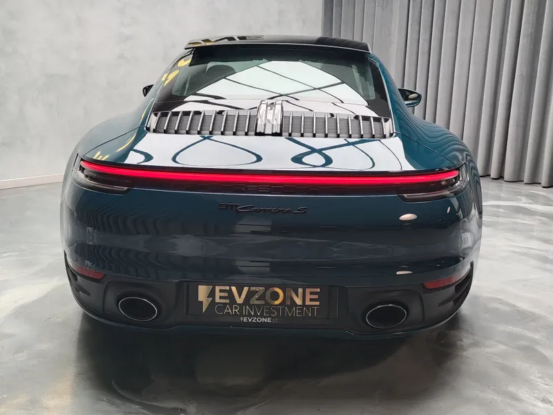 Porsche 992 foto 5