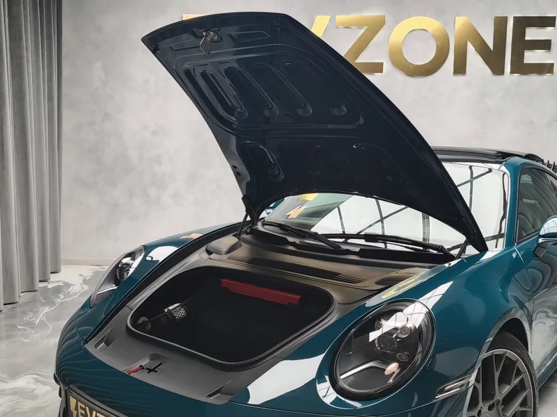 Porsche 992 foto 25