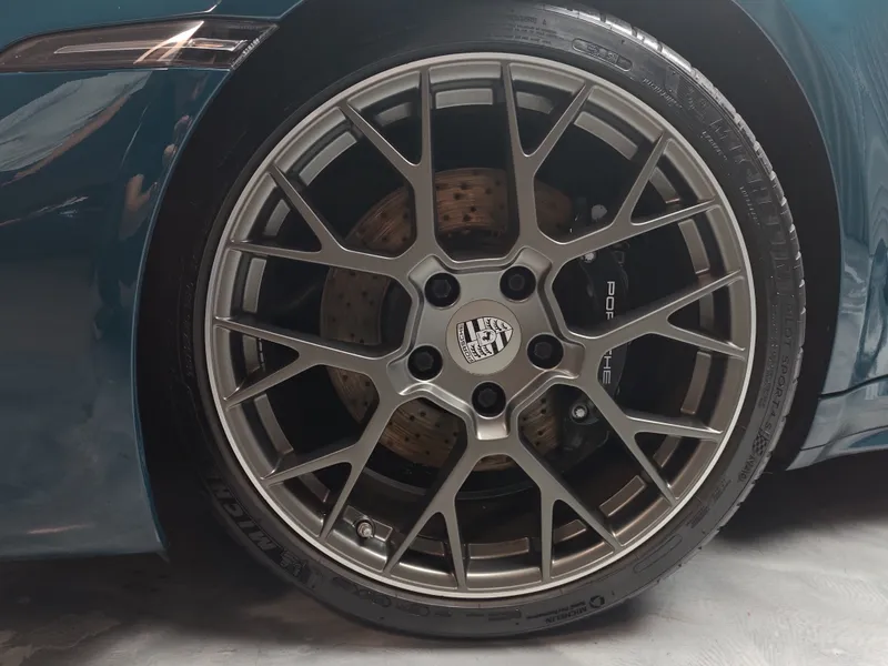 Porsche 992 foto 28