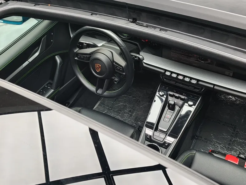 Porsche 992 foto 24