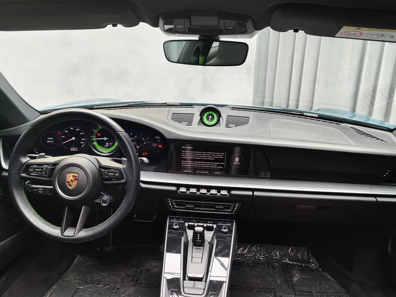 Porsche 992 foto 13