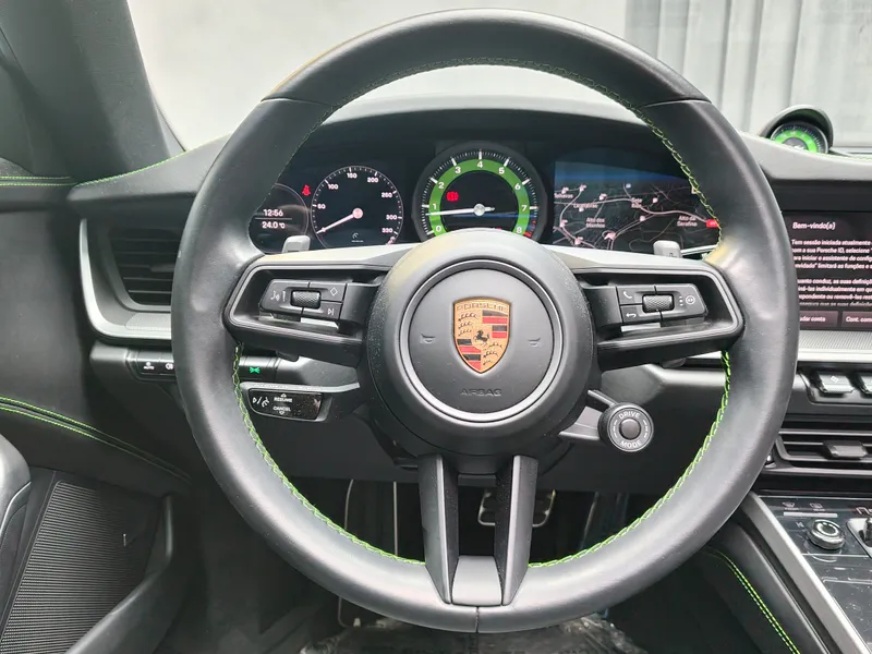 Porsche 992 foto 15