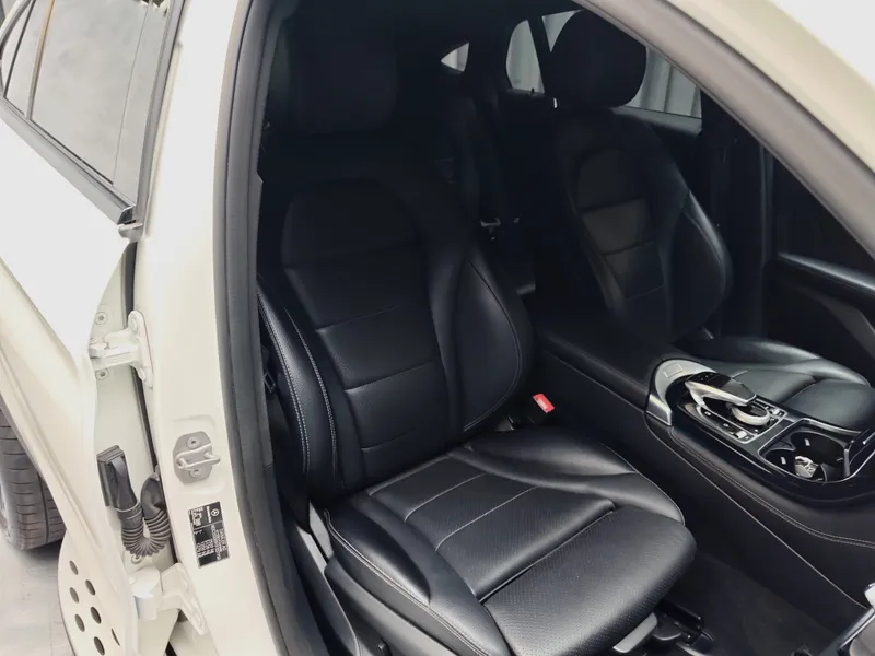 Mercedes Benz GLC 250 foto 19