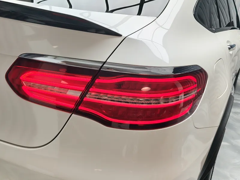 Mercedes Benz GLC 250 foto 22