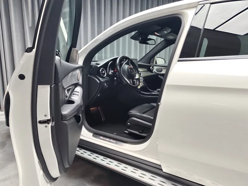 Mercedes Benz GLC 250 foto 8