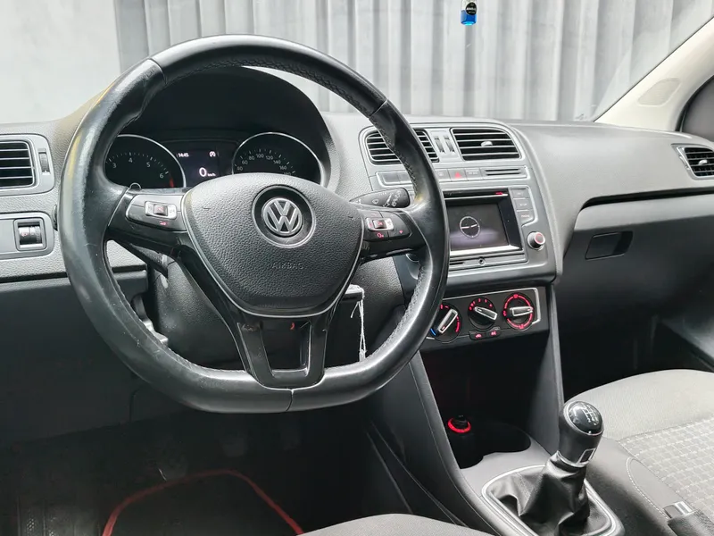 Volkswagen Polo foto 12