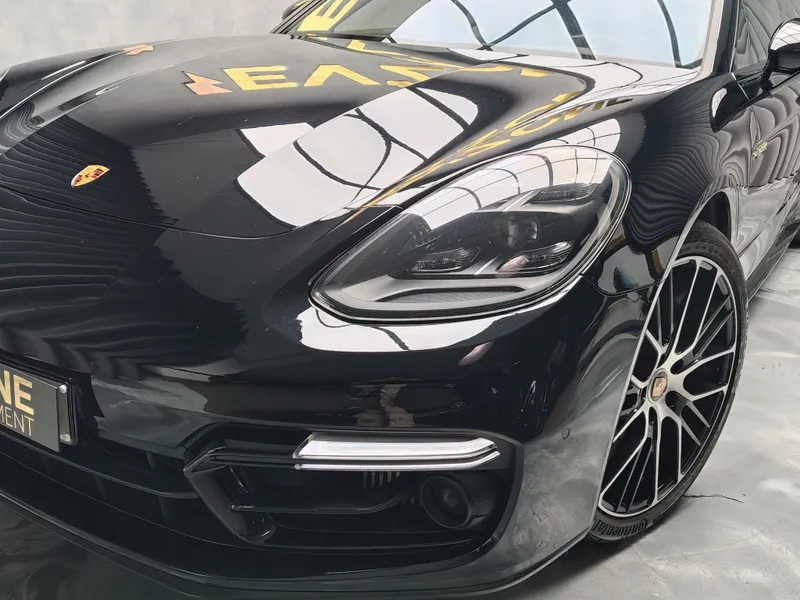 Porsche Panamera Sport Turismo foto 27