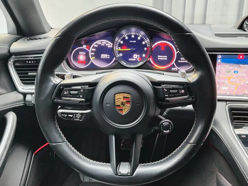 Porsche Panamera Sport Turismo foto 15