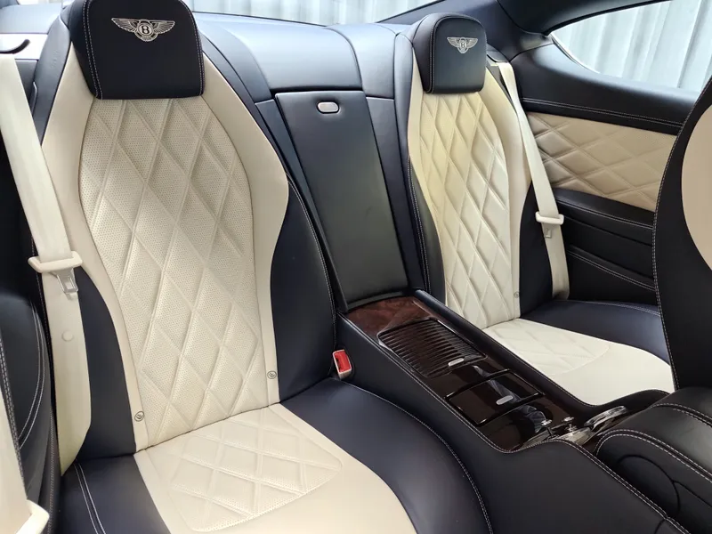 Bentley Continental foto 11