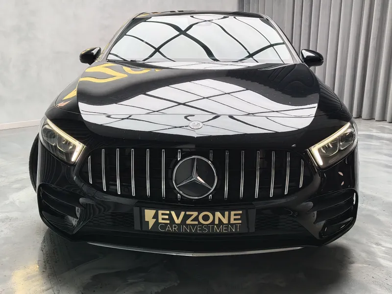 Mercedes Benz A 180 foto 2