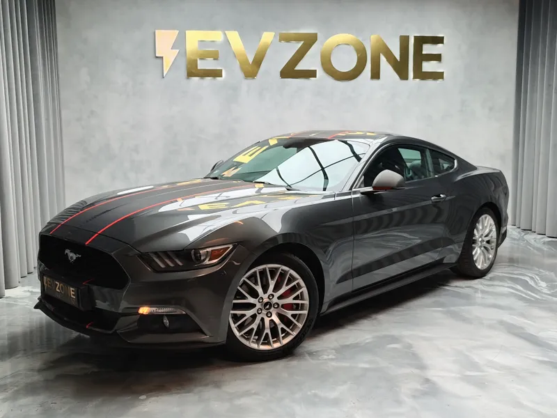 Ford Mustang foto 3