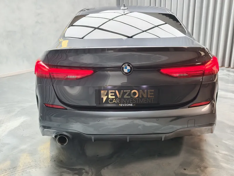 BMW 216 Gran Coupé foto 6